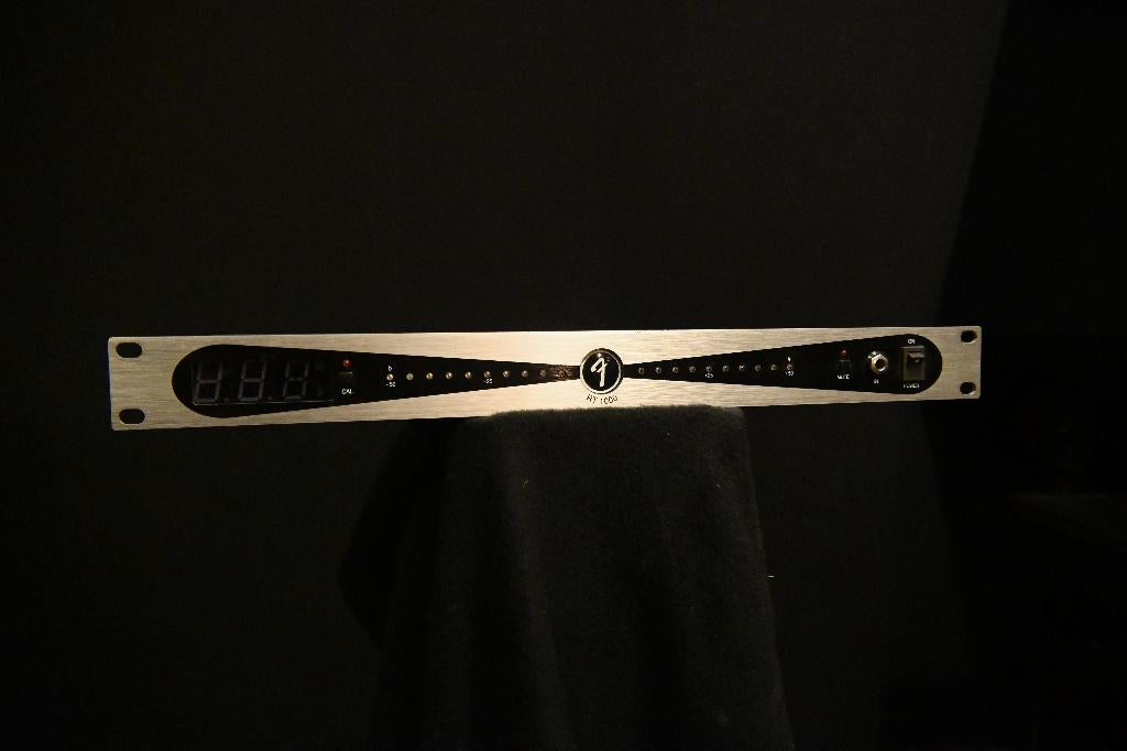 Fender RT1000 Racktuner, Ophalen of Verzenden, Gebruikt, Overige typen