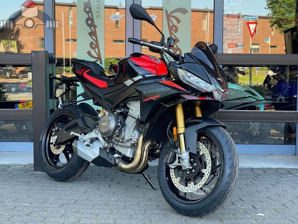 Aprilia Aprilia Tuono 660 Factory Dark Banshee 105PK (bj 202, Motoren, 2 cilinders, Onbekend, Meer dan 35 kW, APRILIA