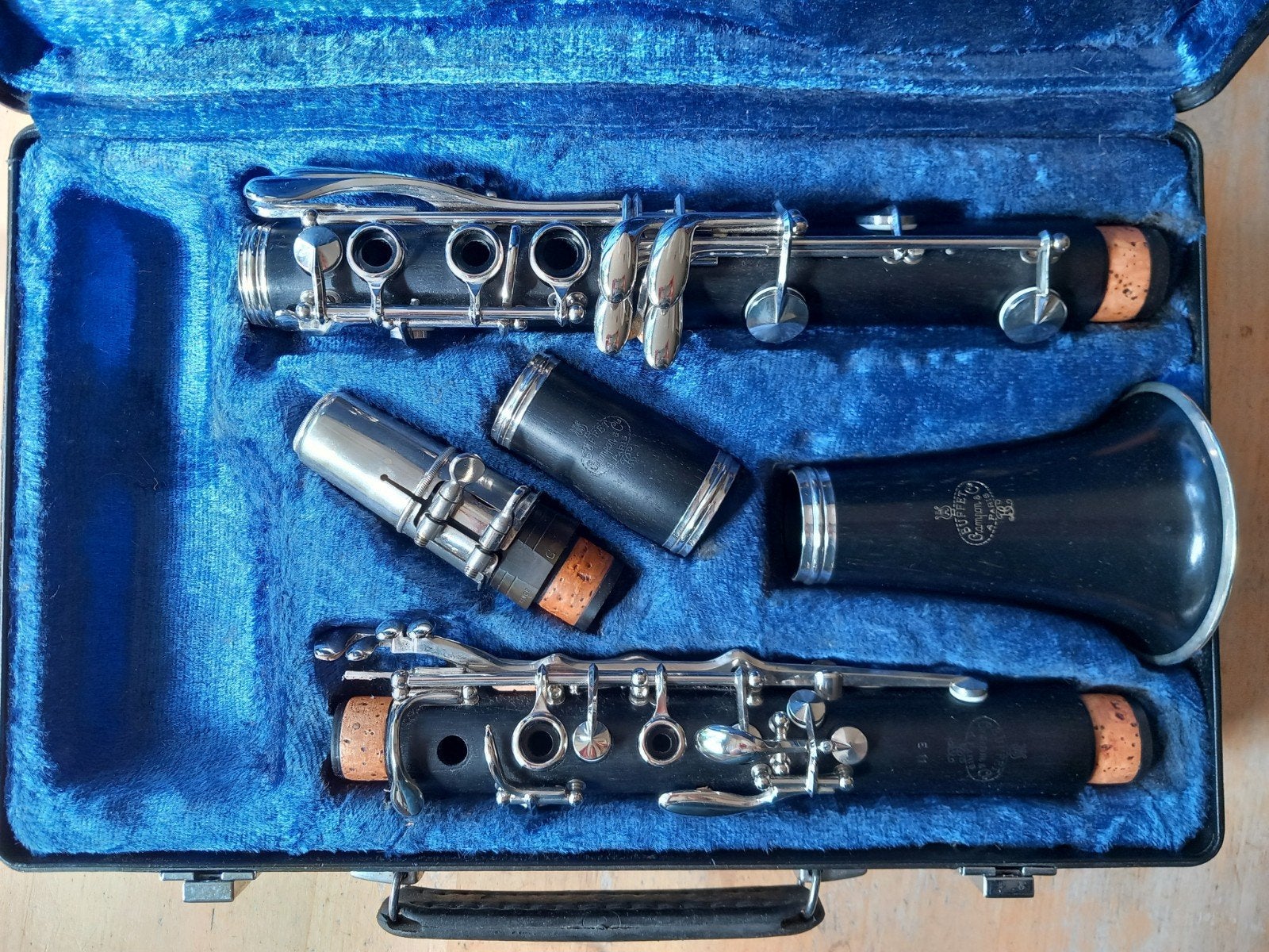 Klarinet Buffet Crampon E11 in top conditie, Muziek en Instrumenten, Bes-klarinet, Gebruikt, Ophalen of Verzenden, Met koffer