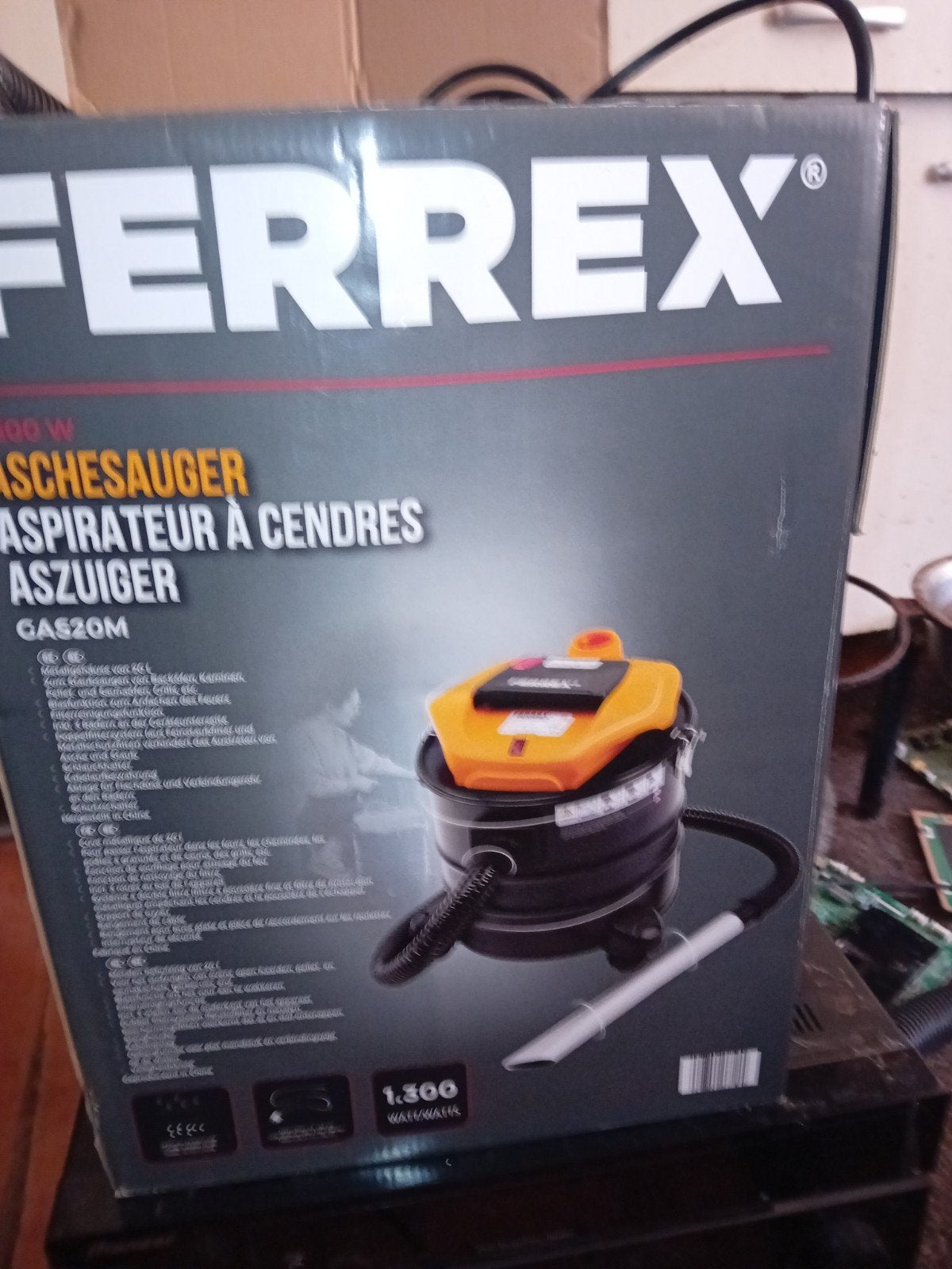 nieuwe as stofzuiger, Ophalen