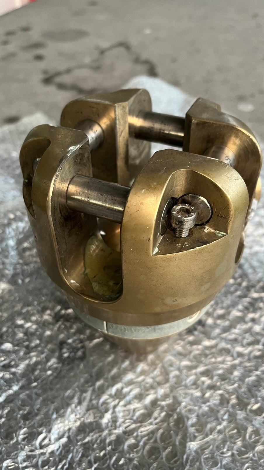 Volvo Penta naaf 4-blads klapschroef – convent. as – 3583946, Ophalen, Zo goed als nieuw, Motor en Techniek, Zeilboot of Motorboot