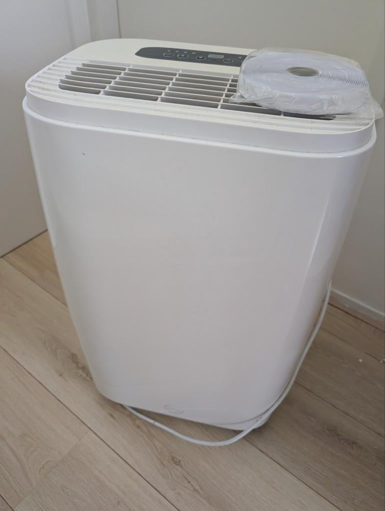 FUAVE Mobiele airco ACB12K02 - Koelen, Ophalen, Koelen en Ontvochtigen, Timer, 3 snelheden of meer