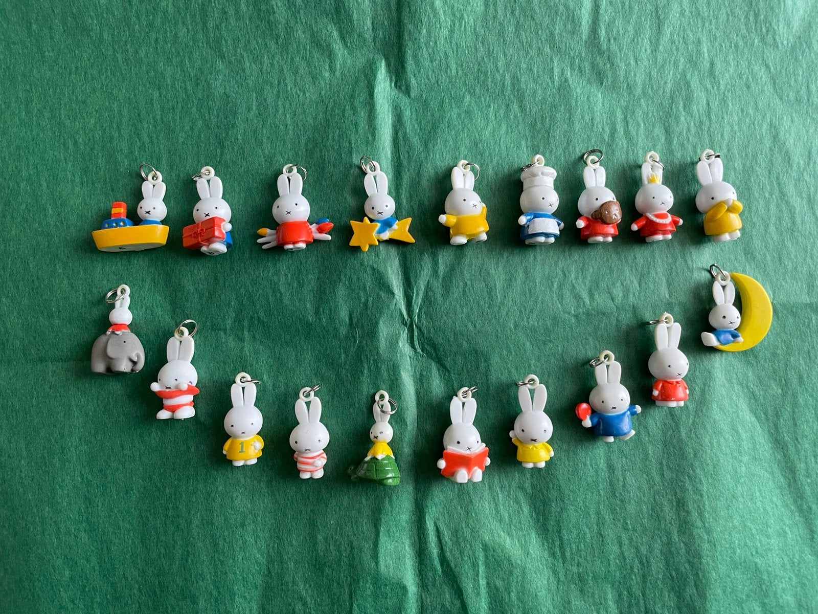 19 bedels uit Bruna NIJNTJE set 2008, Ophalen of Verzenden, Zo goed als nieuw