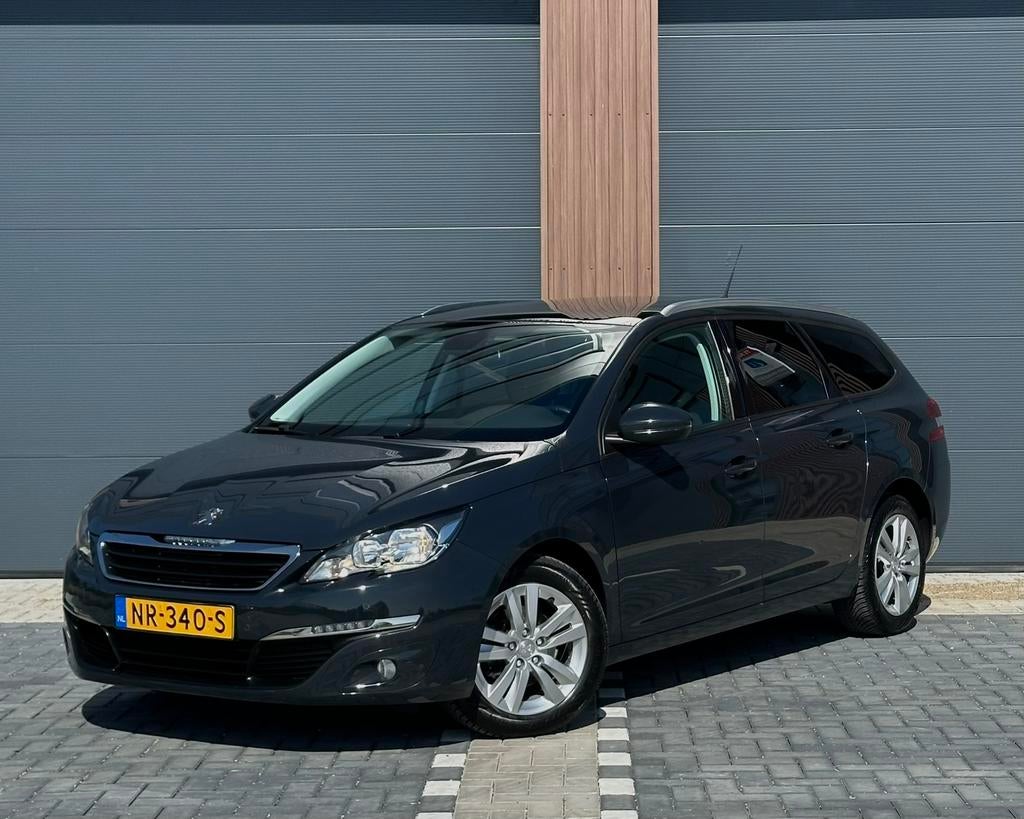 Peugeot 308 SW 1.2 E-thp Blue Lion | Panoramadak | Trekhaak, Voorwielaandrijving, Euro 5, Stof, Zwart