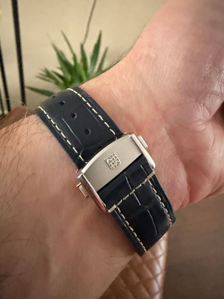 Frederique Constant Runabout Limited Edition Blauw / nr 2499, Staal, Polshorloge, Ophalen, Overige merken