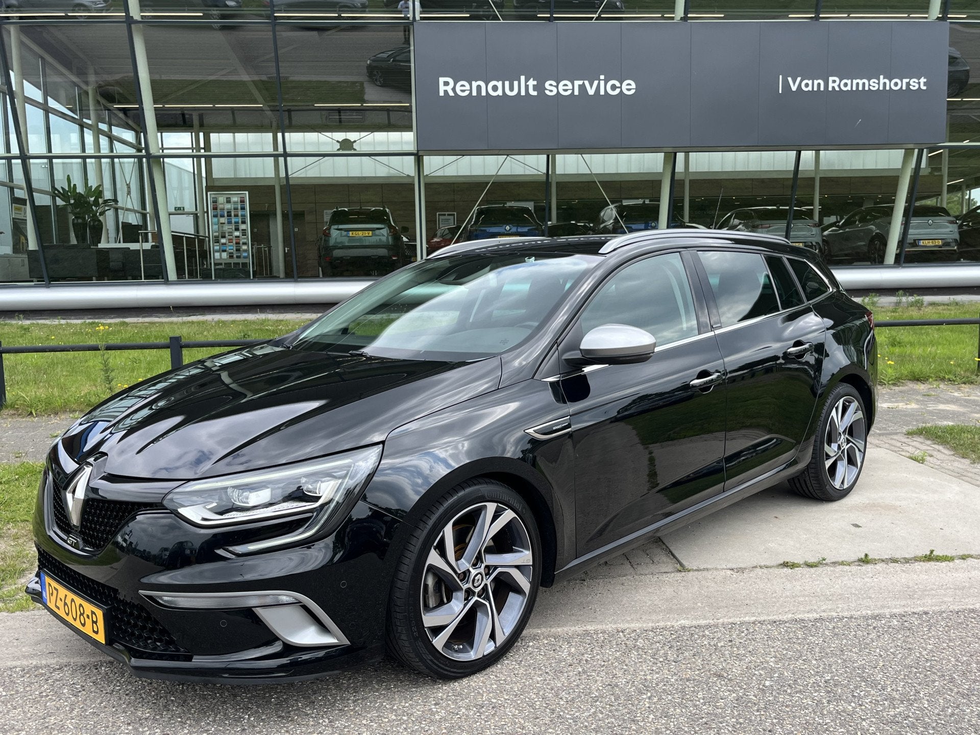 Renault Mégane Estate 1.6 TCe GT 205 PK / Automaat / 4-Cont, 12 maanden, 1618 cc, Gebruikt, 4 cilinders