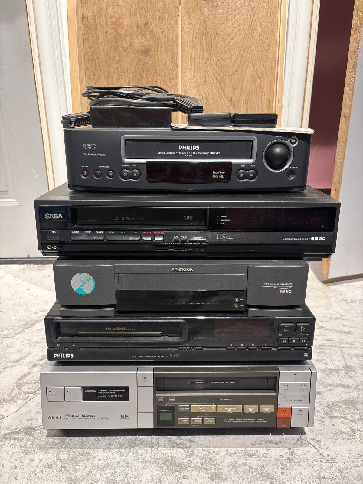 Diverse videorecorders (VHS) - Philips, SABA, Aristona, Akai, Ophalen, Gebruikt, VHS-speler of -recorder