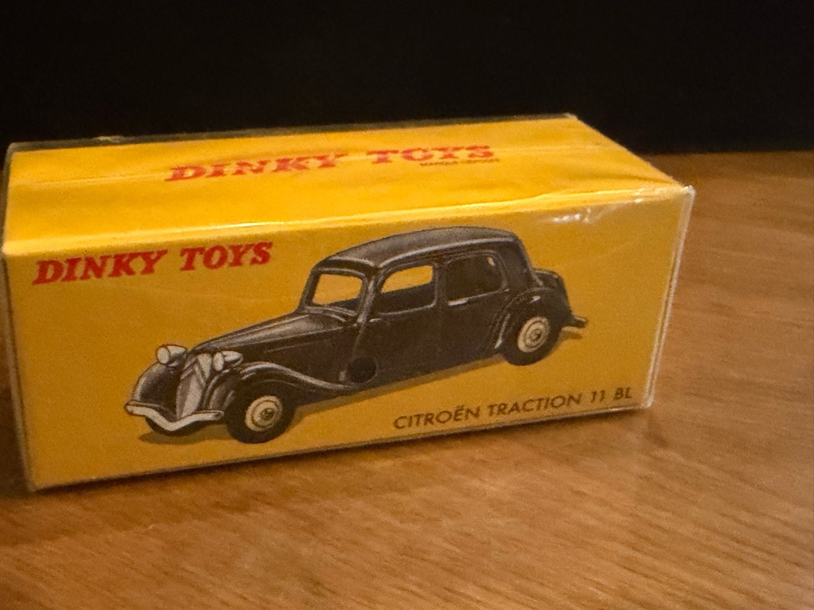 Dinky Toys Citroën Traction 11 BL - Nieuw in doos, Ophalen of Verzenden, Nieuw, Auto, Dinky Toys