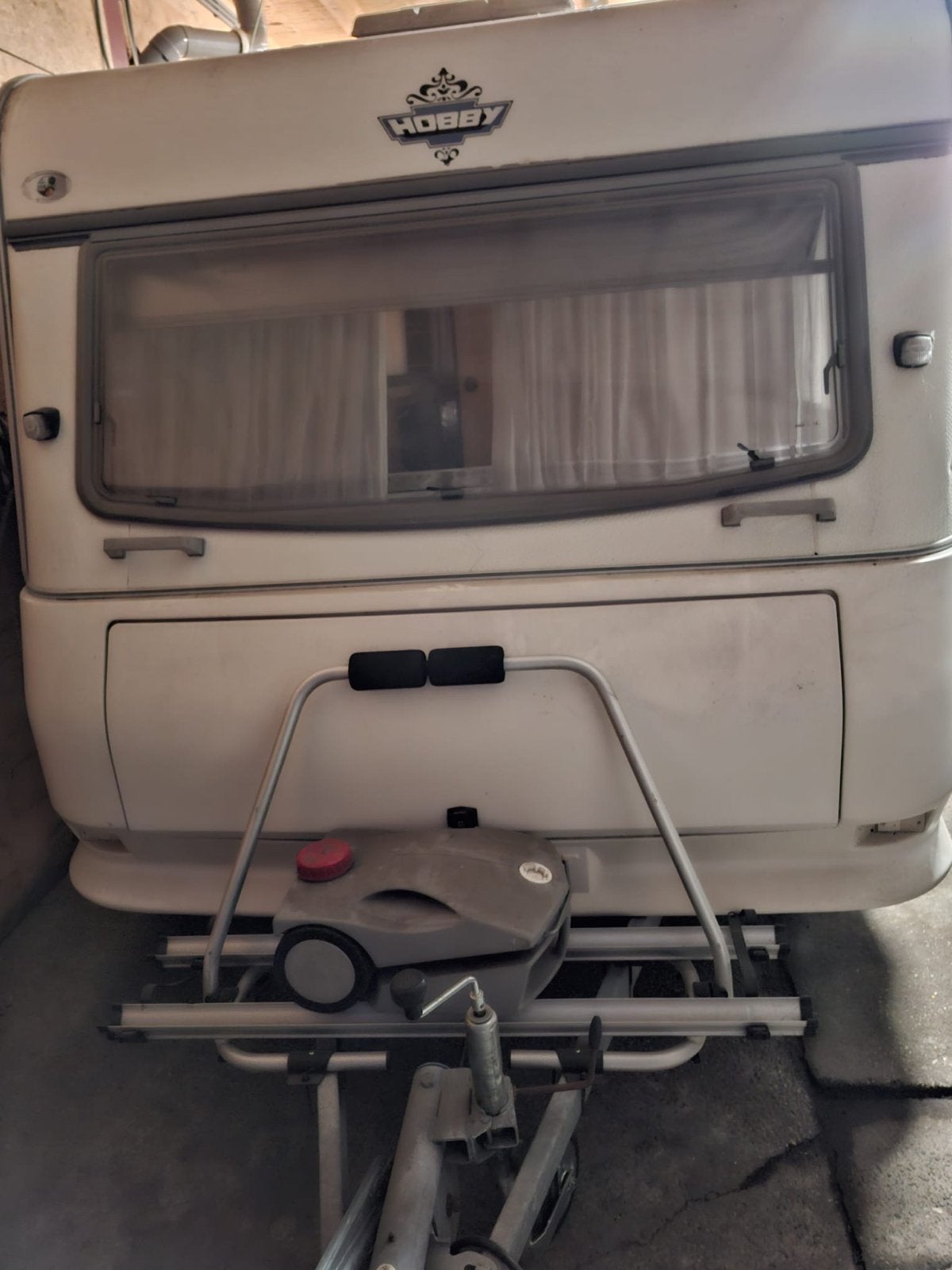 Hobby De Luxe caravan met fietsenrek en vast bed, Vast bed, Rondzit, Hobby, Particulier