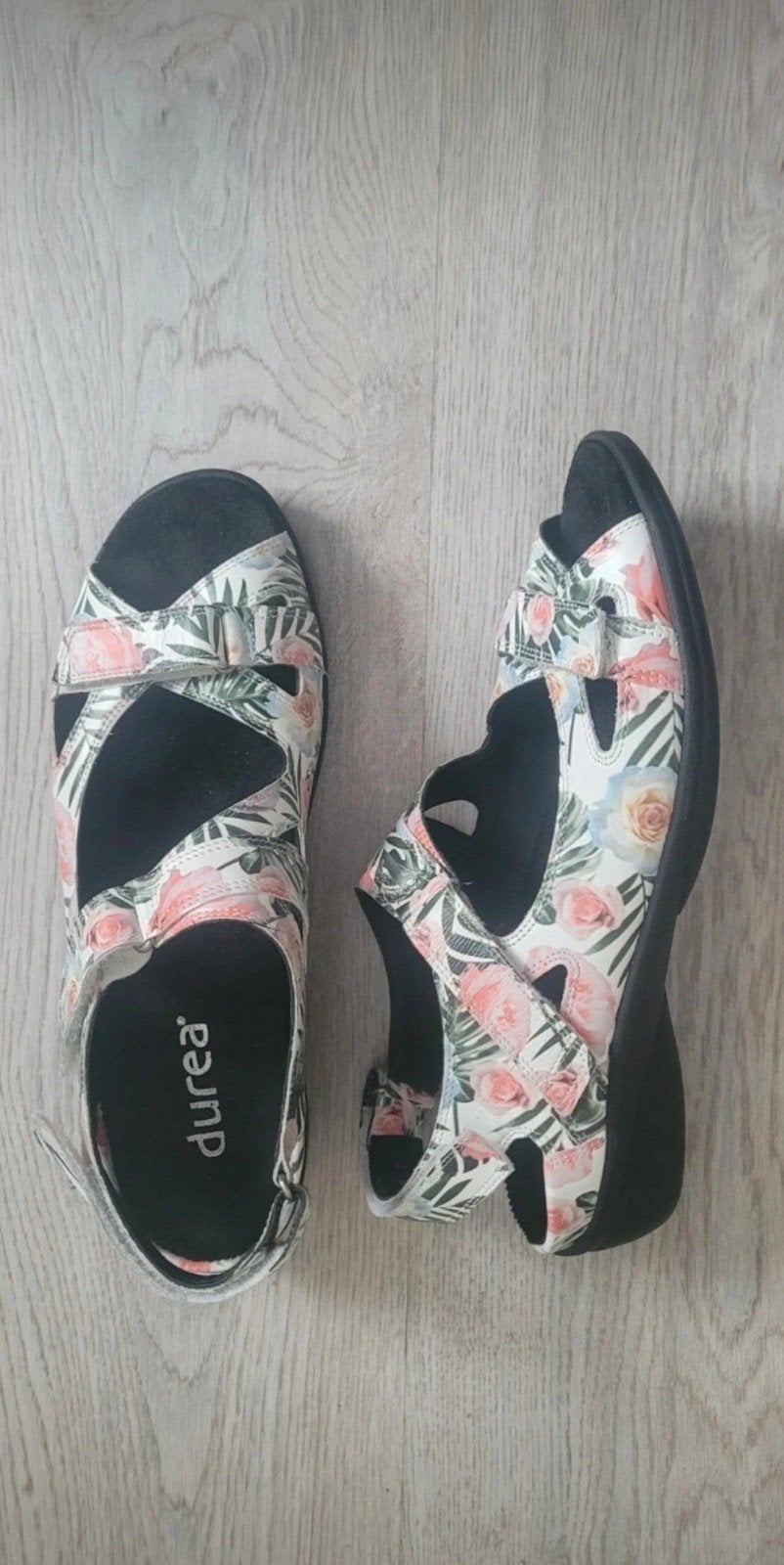 Durea Sandalen met Bloemenprint - Maat 7, Kleding | Dames, Schoenen, Durea, Wit, Zo goed als nieuw, Sandalen of Muiltjes