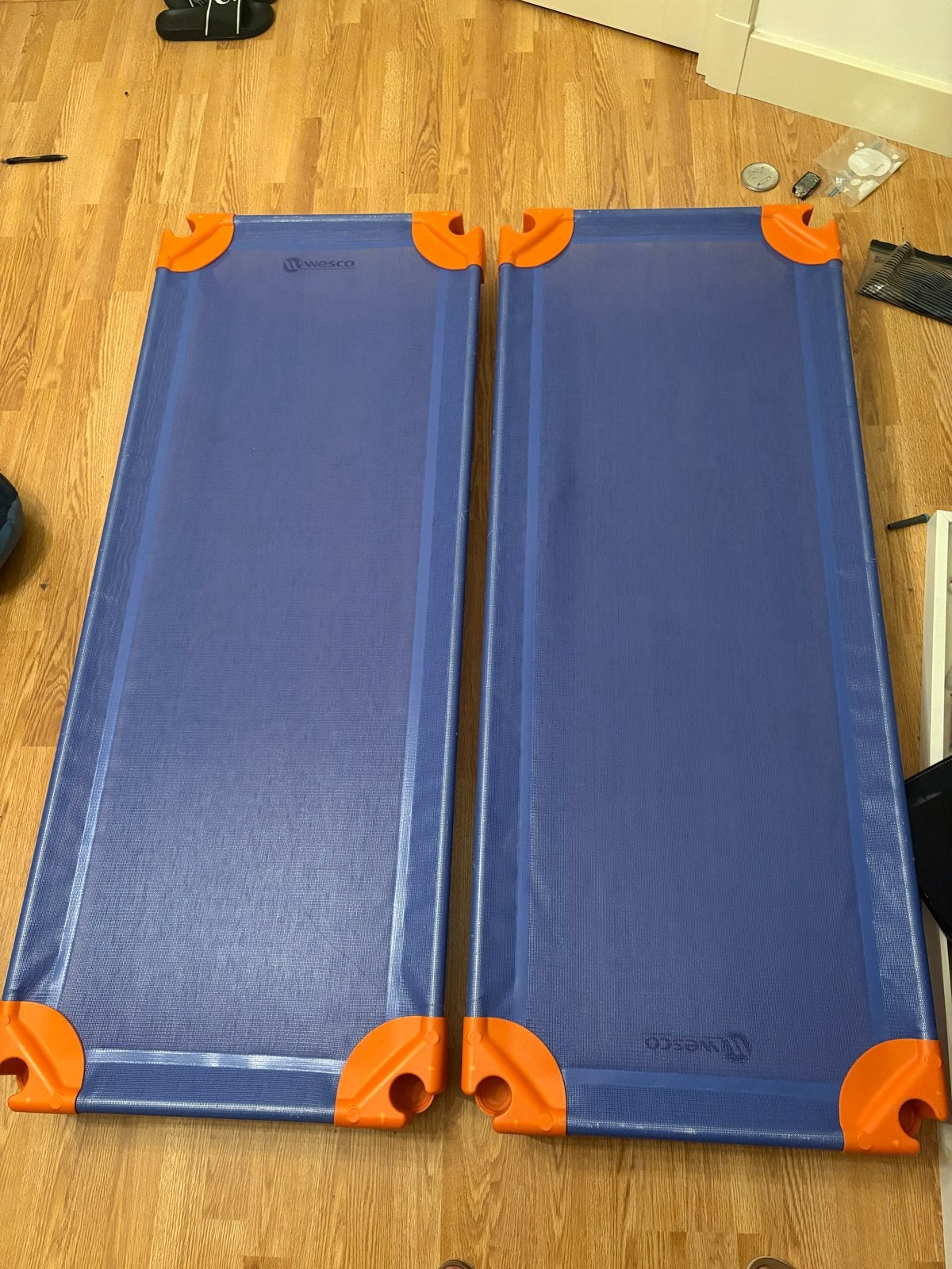 Wesco stapelbare stressbedjes (2 stuks), Ophalen, Gebruikt, Minder dan 140 cm, Minder dan 70 cm
