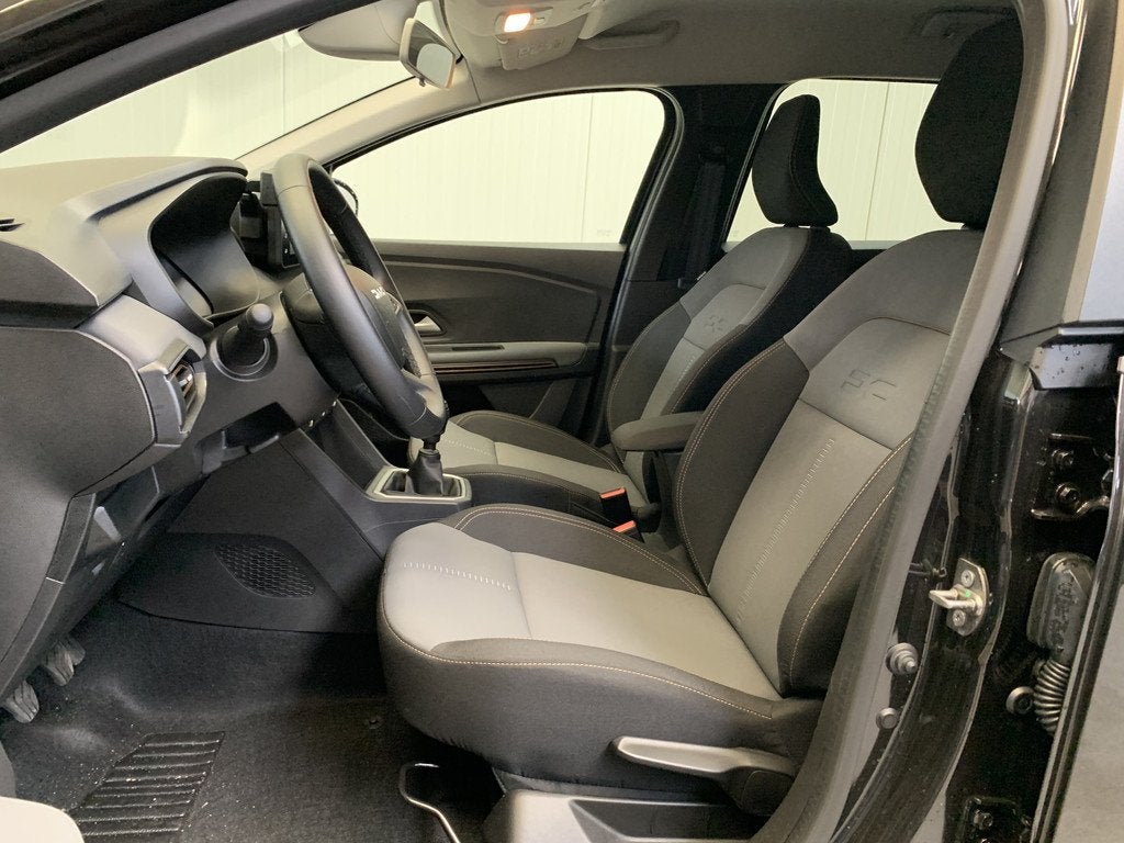Dacia Jogger 1.0 TCe 110 Extreme 7p. Navi by Carplay-Airco/E, Auto's, Dacia, Voorwielaandrijving, Gebruikt, Huisgarantie, Lichtsensor