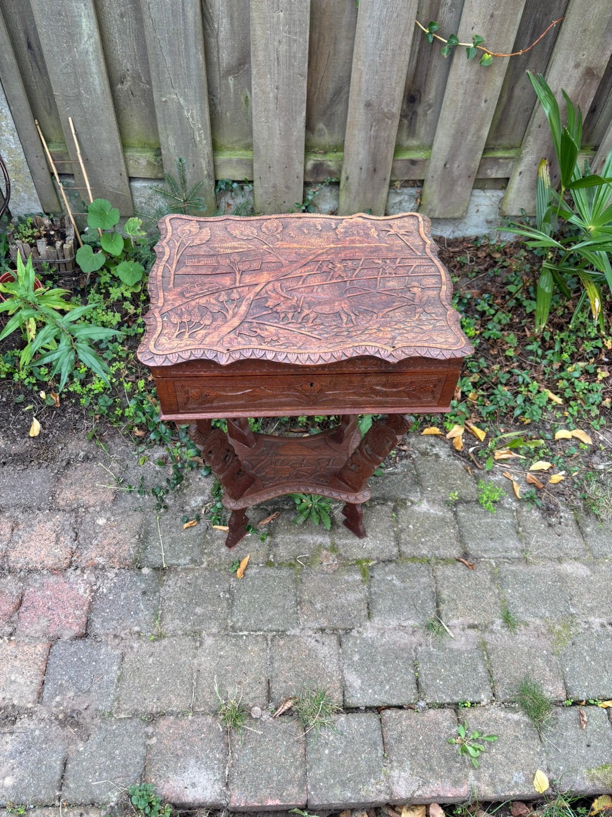 Naaitafeltje, Antiek en Kunst, Ophalen