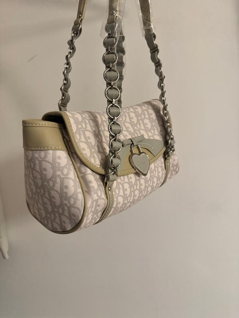 Romantiqeu Dames Handtas - Nieuwstaat, Huis en Inrichting, Woonaccessoires | Kransen, Ophalen of Verzenden, Zo goed als nieuw