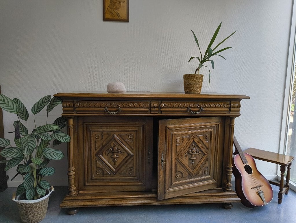 Authentiek Henri II Eikenhouten Dressoir, Antiek en Kunst, Antiek | Meubels | Kasten, Ophalen