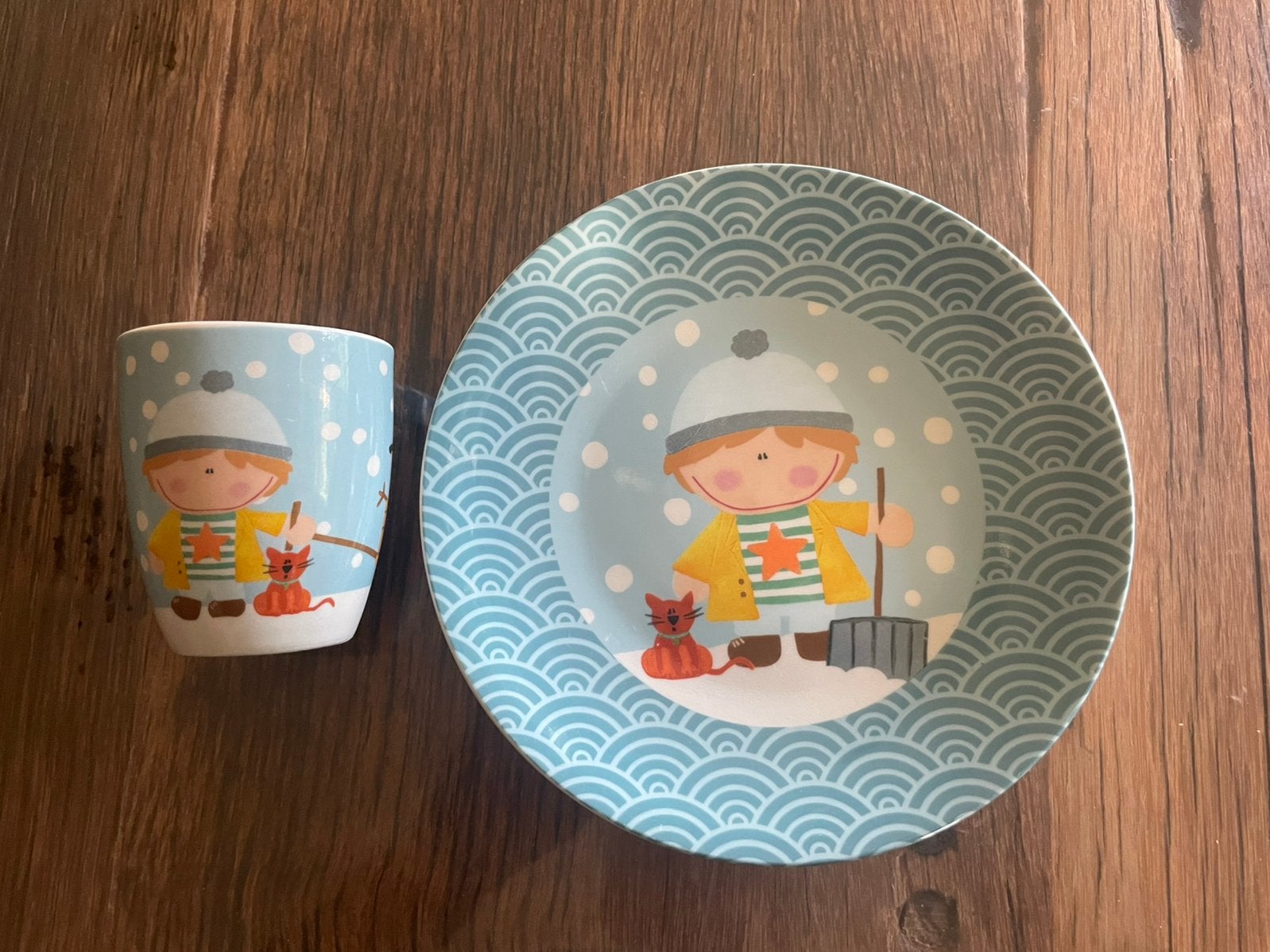 Bordje en beker winterafbeelding studio Youki, Ophalen of Verzenden, Zo goed als nieuw