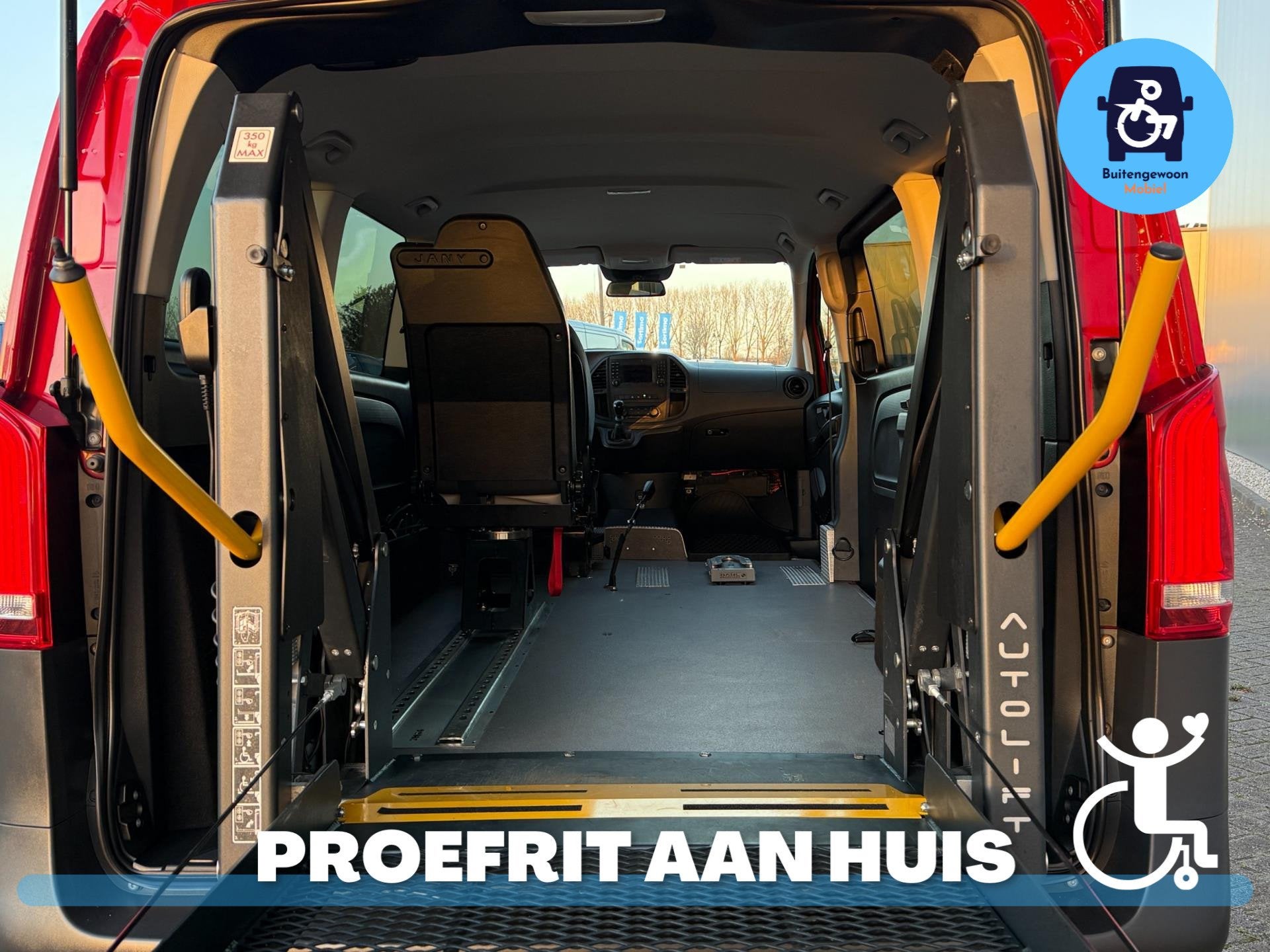 Mercedes-Benz Vito Rolstoel Voor (Airco) Rolstoelbus Handges, Auto's, Gebruikt, Zwart, 4 cilinders, Bedrijf