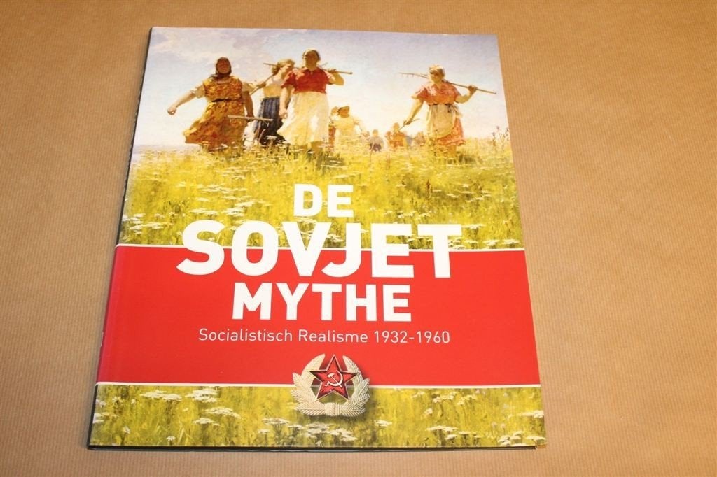 Sovjet Kunst — Socialistisch Realisme 1932-60, Drents Museum, Ophalen of Verzenden, Zo goed als nieuw