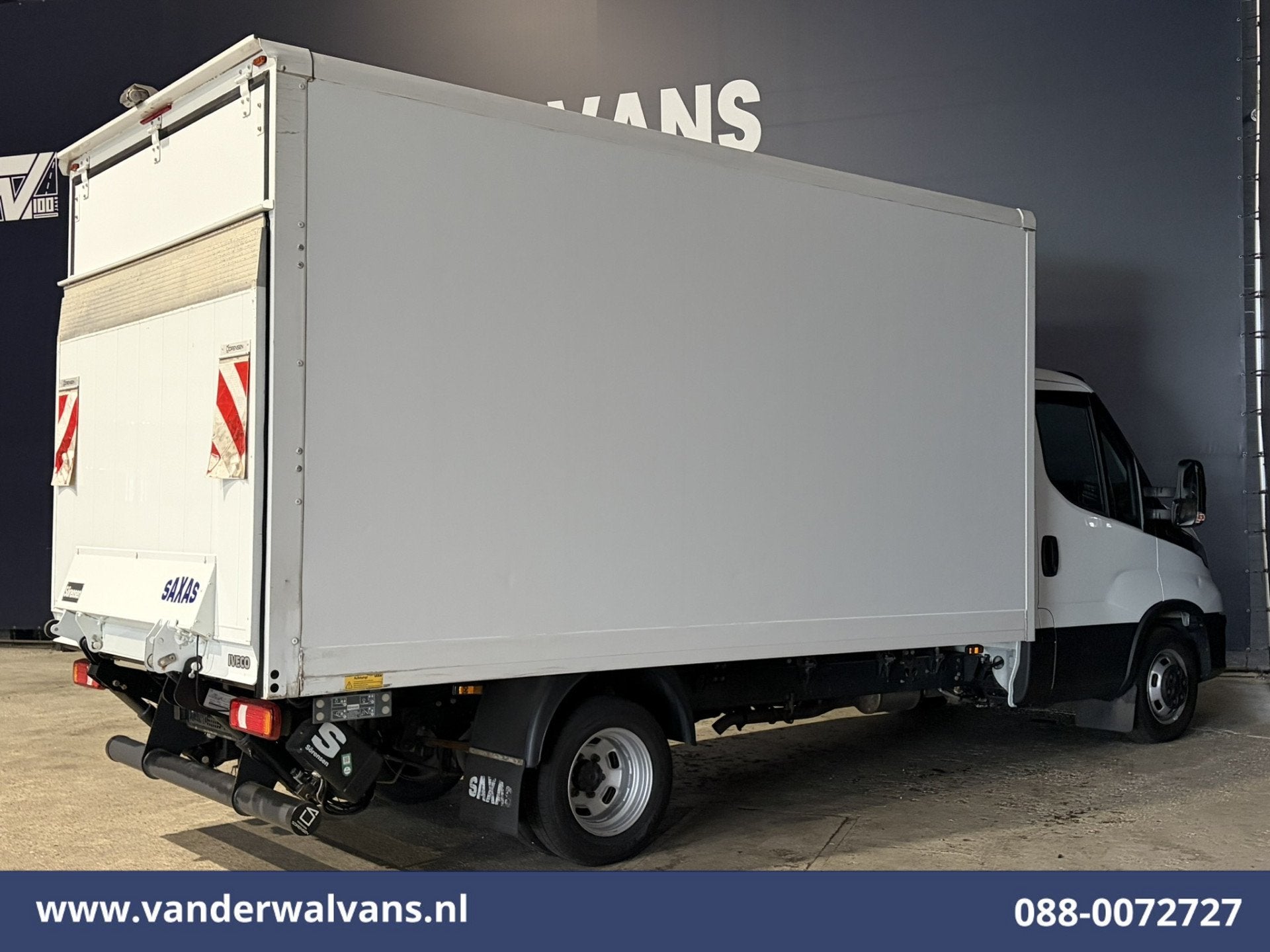 Iveco Daily 35C16H 157pk Bakwagen Laadklep Euro6 Airco | Cam, Auto's, Bestelauto's, Gebruikt, Iveco, Wit, Bedrijf