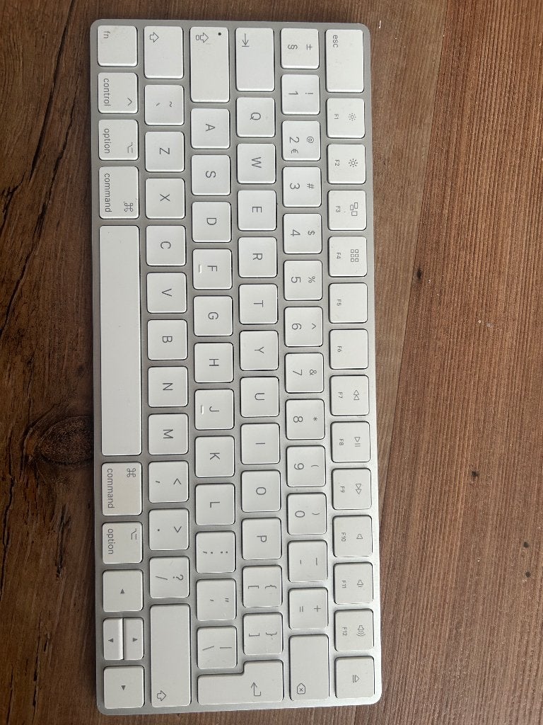 Apple Magic Toetsenbord A1644, Verzenden, Oplaadbaar, Zo goed als nieuw, Draadloos