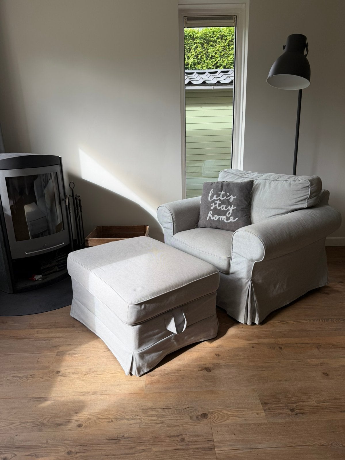 IKEA EKTORP fauteuil + voetenbank lichtgrijs, Ophalen, Eenpersoons, 75 tot 100 cm, Zo goed als nieuw