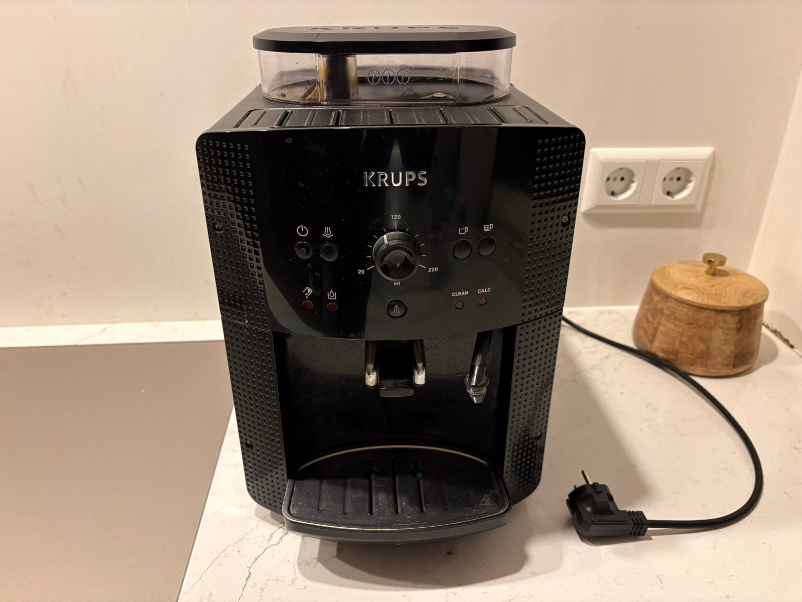 Krups Espressomachine - Volautomatische Koffiemachine, Witgoed en Apparatuur, Afneembaar waterreservoir, Gebruikt, Espresso apparaat