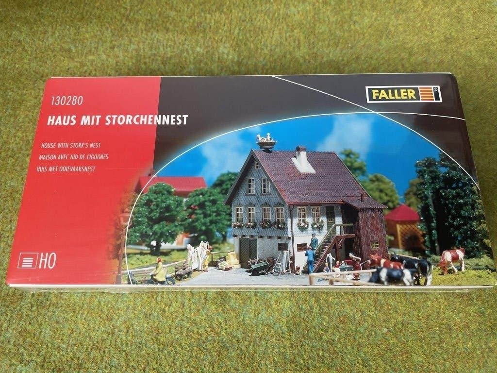 Faller 130280 Huis met Ooievaarsnest, Overige merken, Gelijkstroom of Wisselstroom, Brug, Tunnel of Gebouw, Nieuw