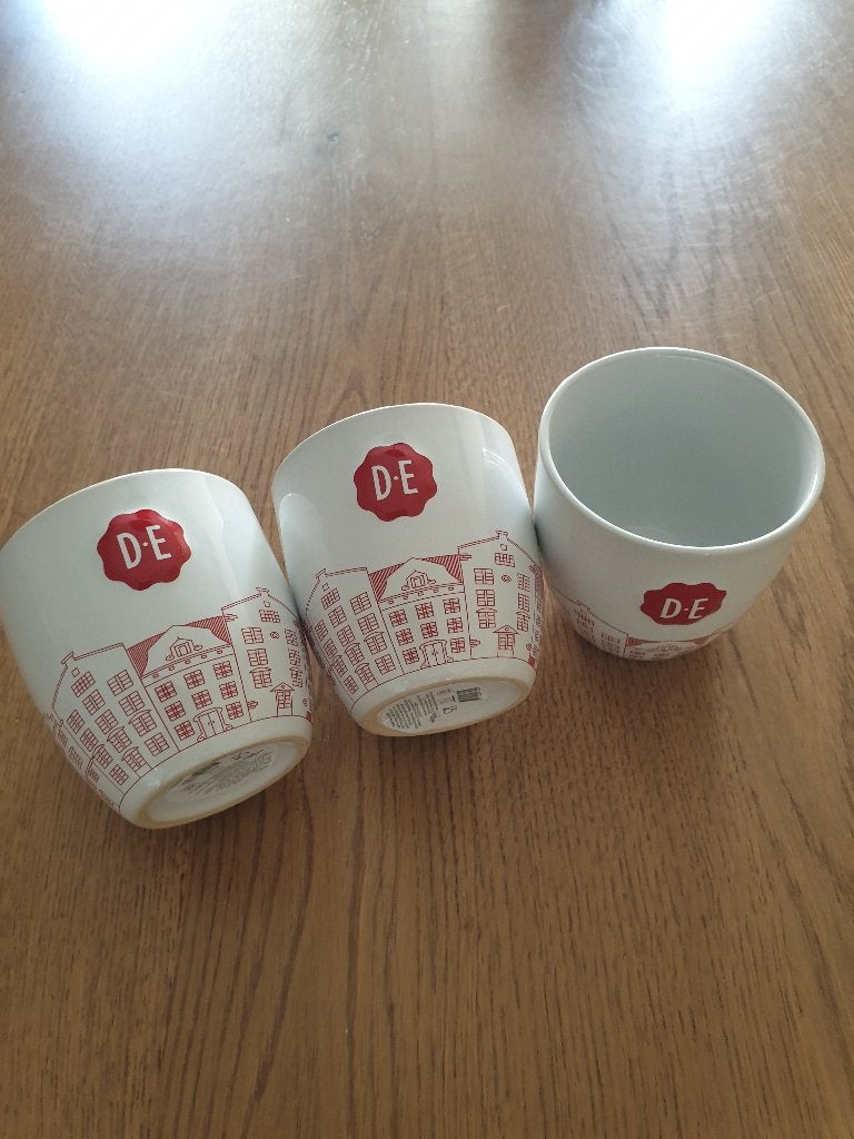 Splinternieuwe DOUWE EGBERTS mokken met grachtenpand erop., Huis en Inrichting, Ophalen, Overige merken, Nieuw, Overige stijlen