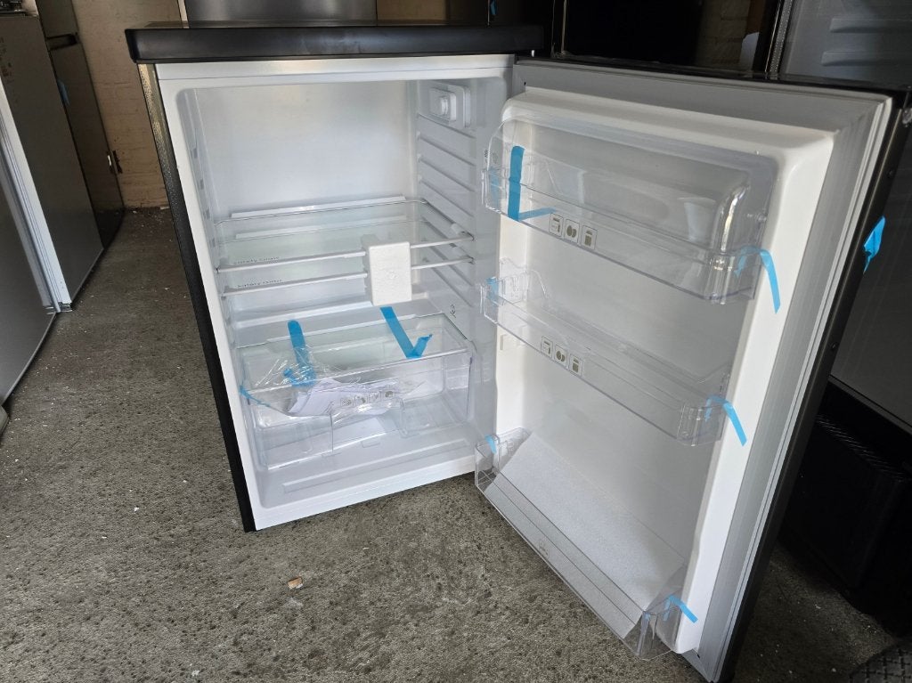Nieuwe antraciet rvs tafelmodel koelkast H 85 x B 55 cm, Zonder vriesvak, Minder dan 85 cm, 100 tot 150 liter, Nieuw