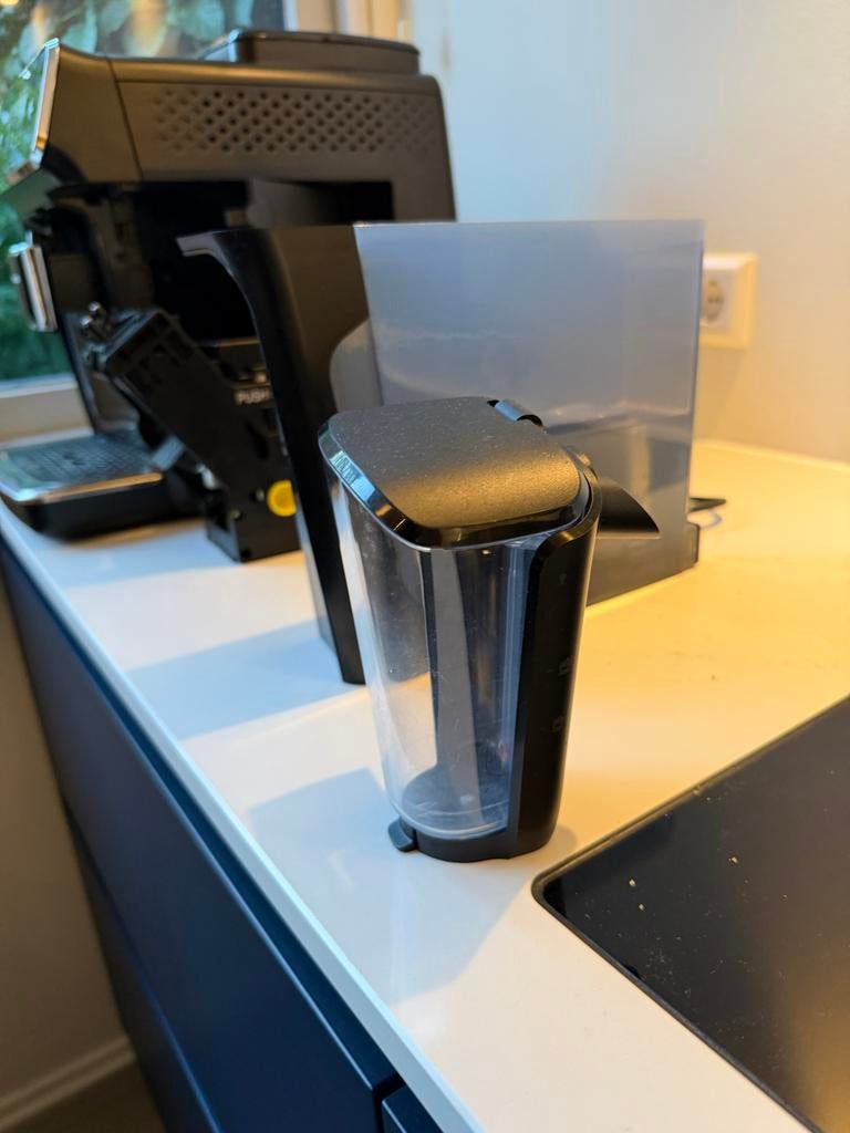Philips EP2231/40 Volautomatische Espressomachine, Witgoed en Apparatuur, Koffiezetapparaten, Ophalen, Afneembaar waterreservoir