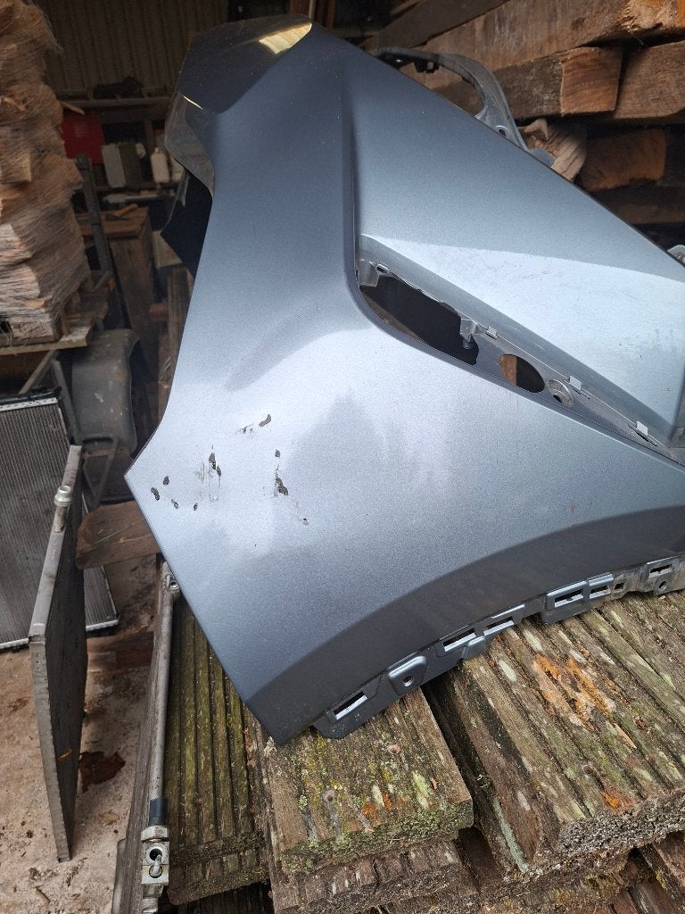 voorbumper toyota chr met kleine beschadiging 125euro, Auto-onderdelen, Ophalen, Gebruikt, Voor, Toyota