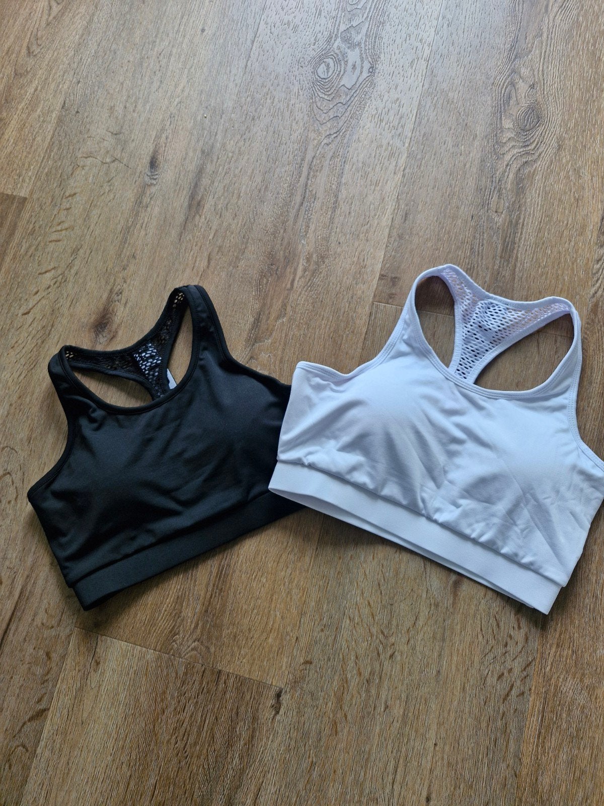 Sport BH's - Zwart en Wit - Maten S of M,, Ophalen of Verzenden, Nieuw, Zwart, Fitness of Aerobics