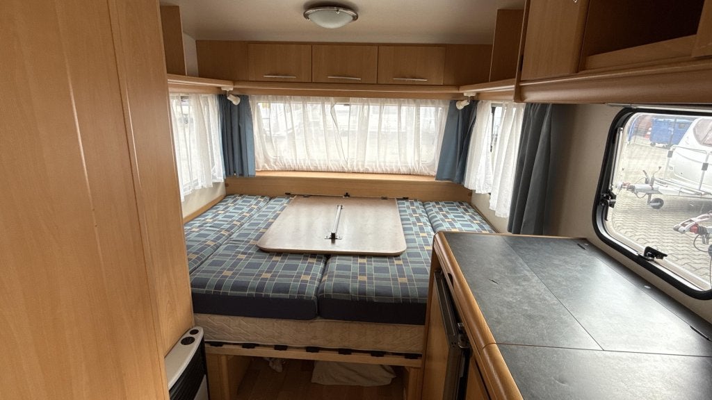 Adria Altea 461 DB bouwjaar 2007 met voortent, Caravans en Kamperen, Overige typen, Bedrijf, 750 - 1000 kg, Adria