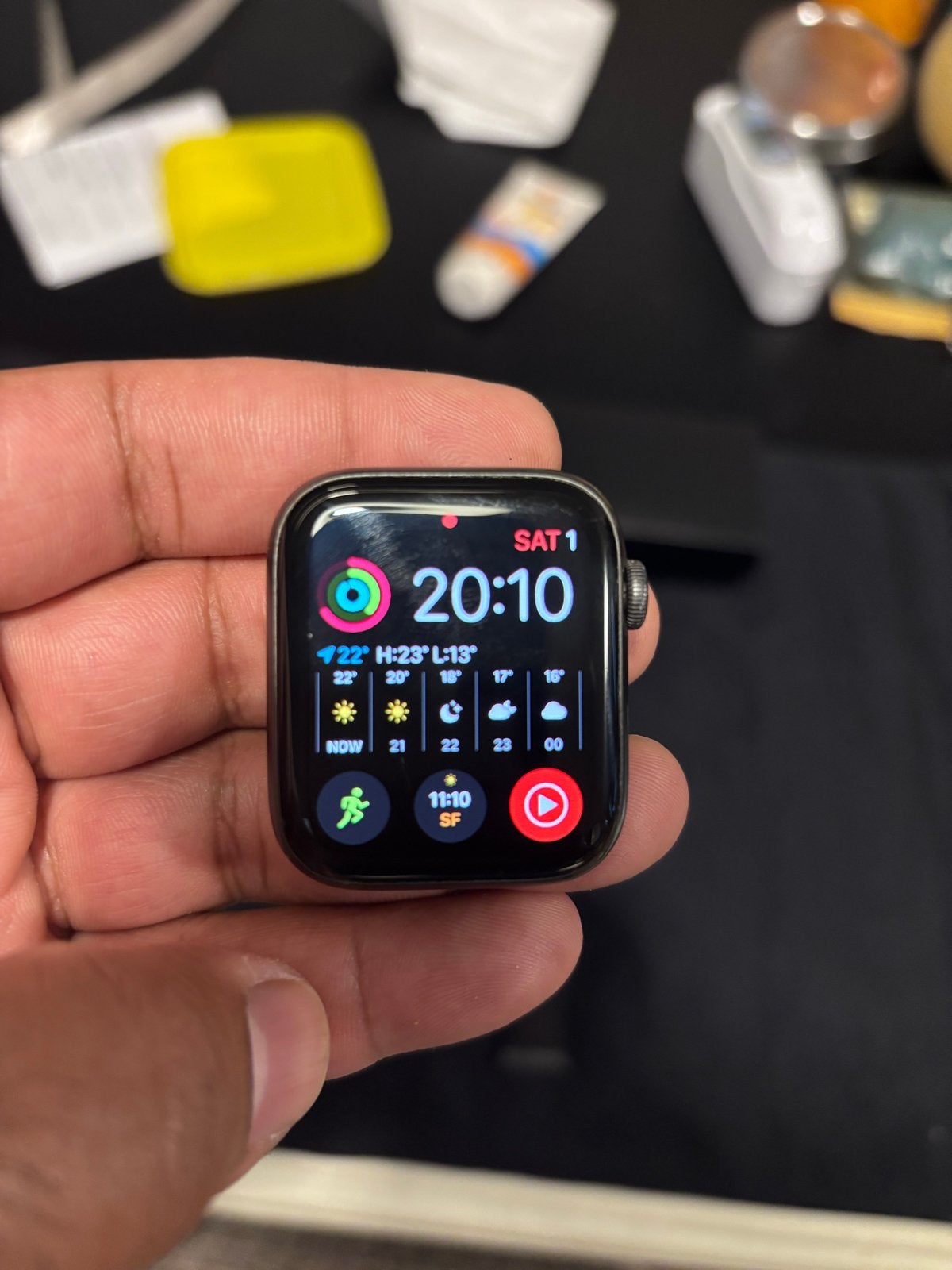 Apple Watch SE 44mm Nike Edition met 2 banden, hoes, oplader, Ophalen, Afstand, Zwart, IOS