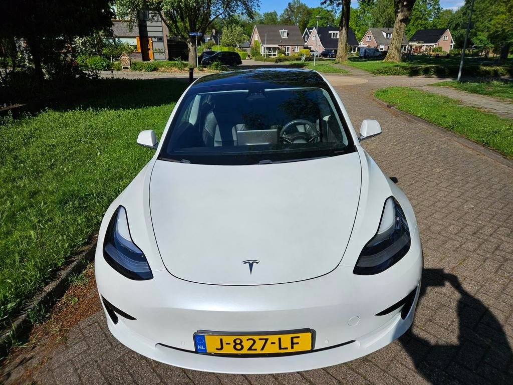 Tesla Model 3 2020 Wit, Auto's, Tesla, Model 3, Elektrisch, Sedan, Automaat, Origineel Nederlands, Wit, Zwart, Leder, Achterwielaandrijving