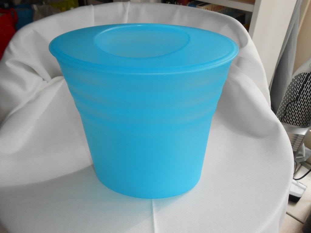 Tupperware wijnkoeler/frisdrankkoeler 1L Blauw NIEUW, Ophalen of Verzenden, Nieuw, Blauw, Overige typen