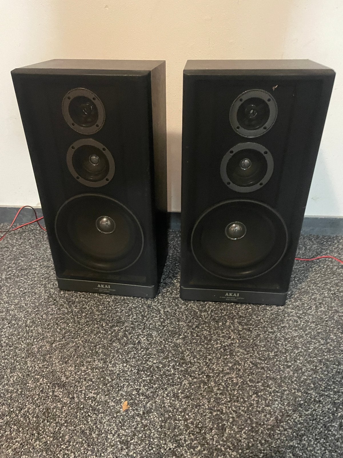 Set Akai SW-M393 3-weg speakers – 80 watt, Audio, Tv en Foto, Luidsprekers, Ophalen of Verzenden, Zo goed als nieuw, 60 tot 120 watt