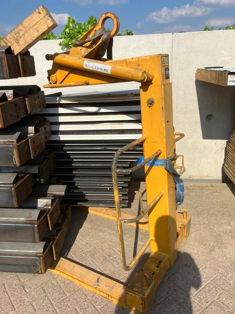 Zgan bsv zelf nivellerende pallethaak 3000 kg!!!, Zakelijke goederen, Machines en Bouw | Liften, Steigers en Ladders, Ophalen