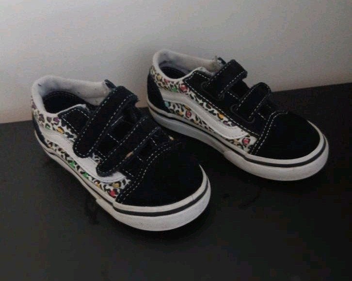 Vans Klittenband Schoenen Maat 25, Kinderen en Baby's, Kinderkleding | Schoenen en Sokken, Gebruikt, Vans, Jongen of Meisje, Schoenen