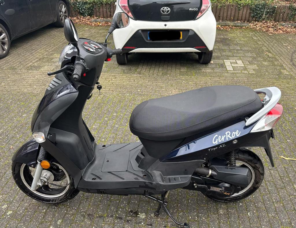 Yamasaki YM50QT-C2 (2017)/slechts 8.408 km/Complete set, Fietsen en Brommers, Brommeronderdelen | Scooters, Ophalen of Verzenden