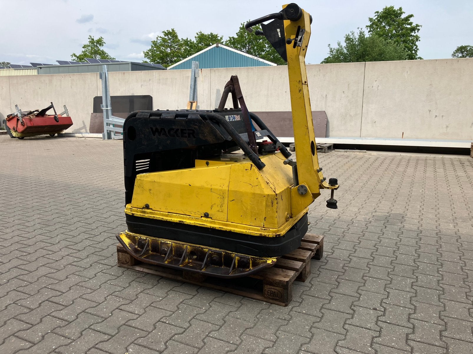 Wacker DPU 100-70, Ophalen