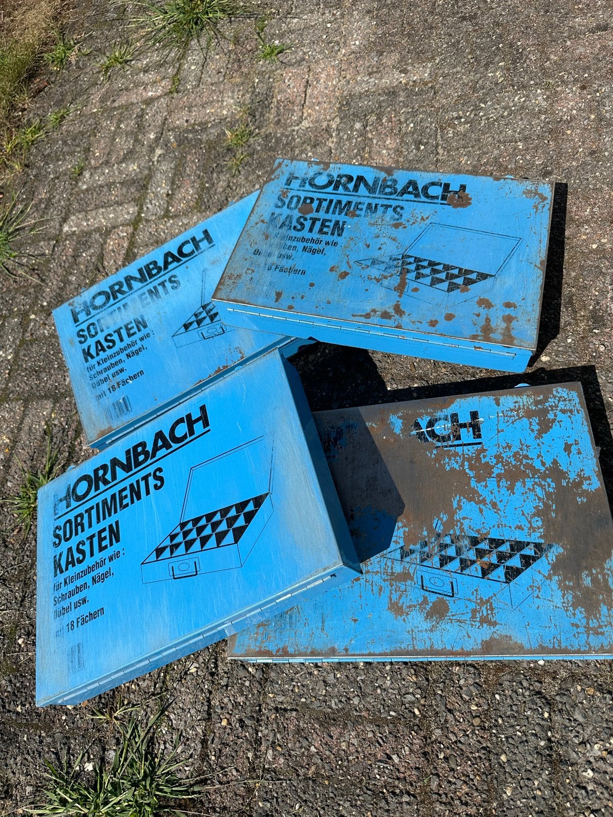 Grote set bevestigingsmaterialen in 4 metalen koffers, Ophalen, Gebruikt, Bouten of Moeren