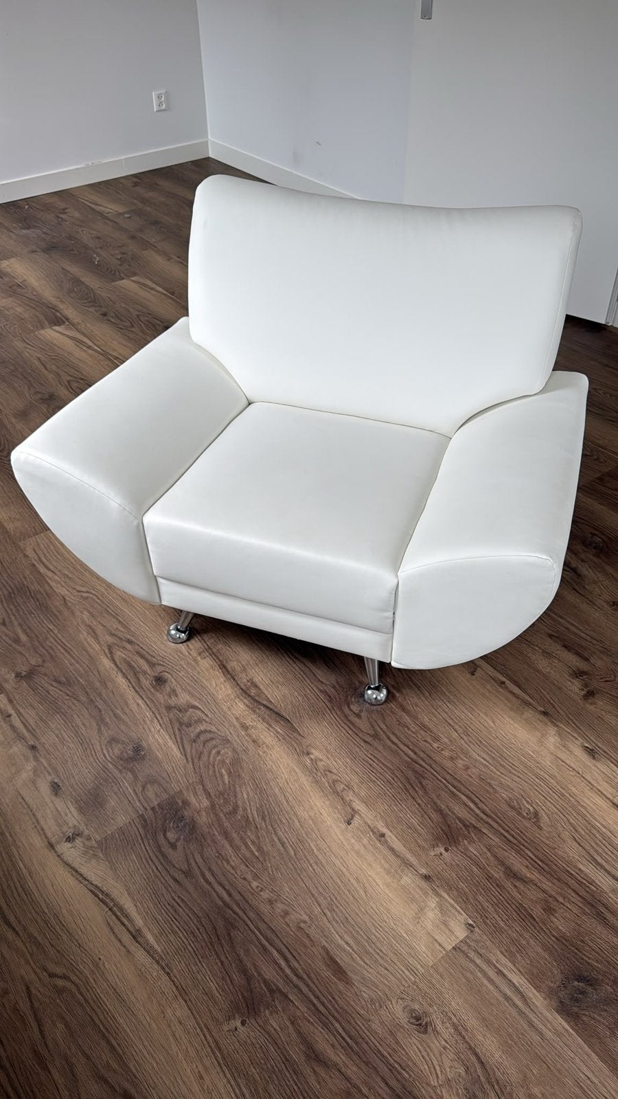 Prachtige wit leren chaise longue, Ophalen, Zo goed als nieuw, Eenpersoons