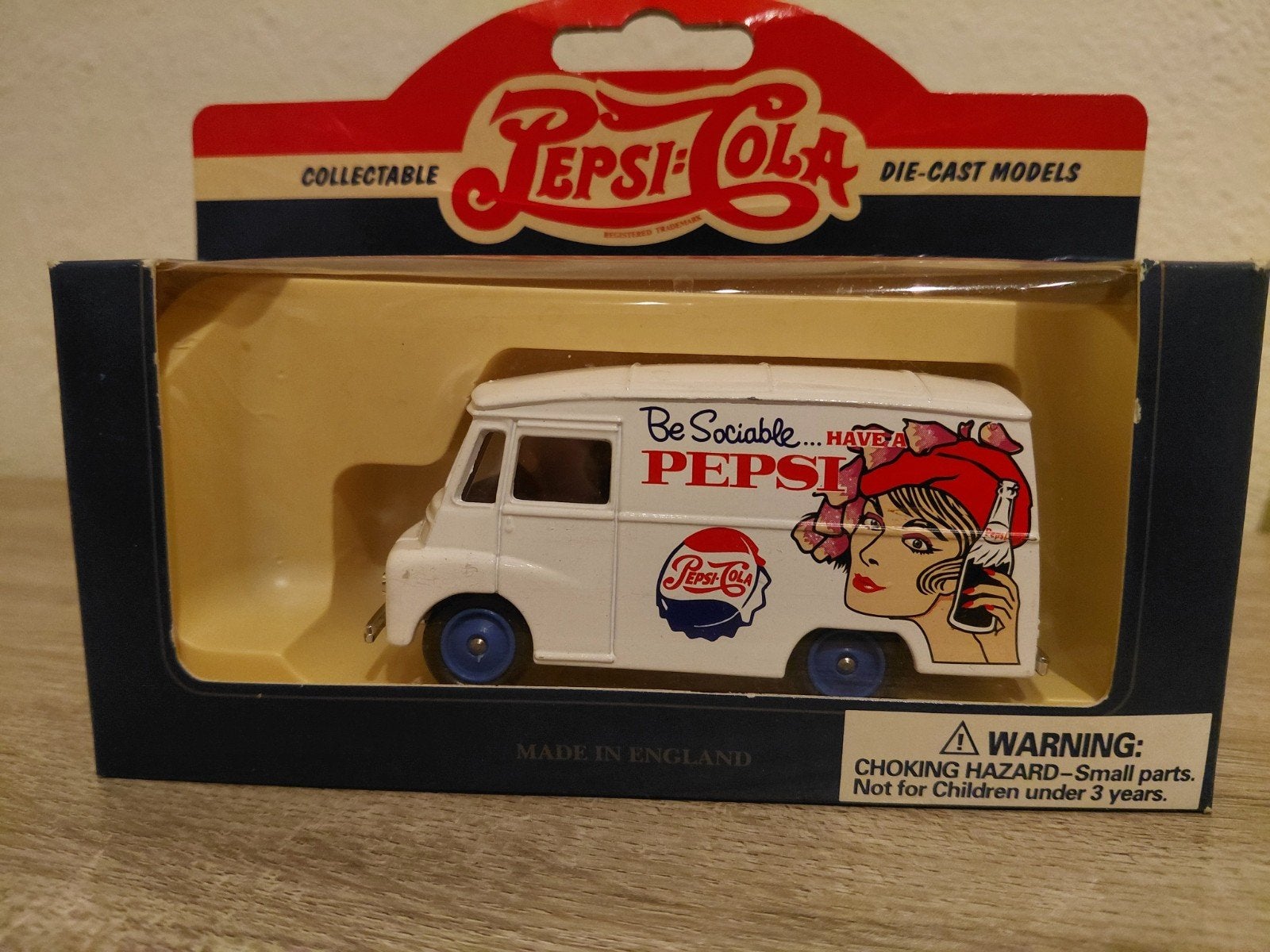 'Pepsi-Cola' 1959 Morris LD 150 Van, Overige merken, Auto, Verzenden, 1:32 tot 1:50