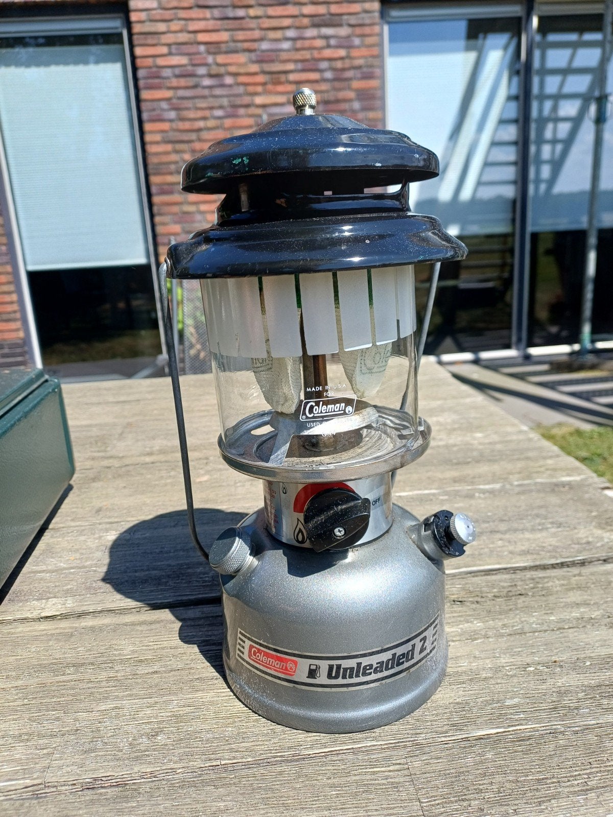 Coleman  lamp met fles brandstof, Caravans en Kamperen, Kampeeraccessoires, Ophalen of Verzenden, Zo goed als nieuw