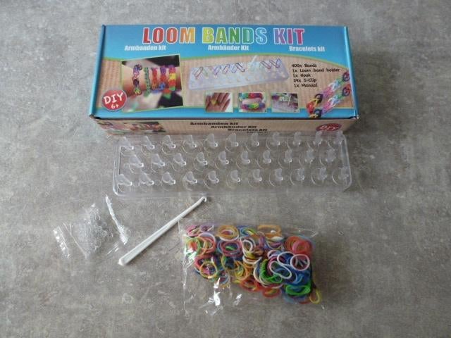 NIEUW LOOMBANDJES WEEFRAAM BORD inclusief haakpen in doos, Ophalen of Verzenden, Nieuw, Knutselen