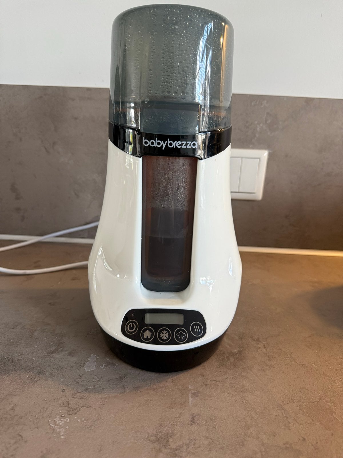 Baby Brezza Flessenwarmer - Snel en Efficiënt, Flessen- of potjesverwarmer, Gebruikt, Ophalen of Verzenden, Draadloos