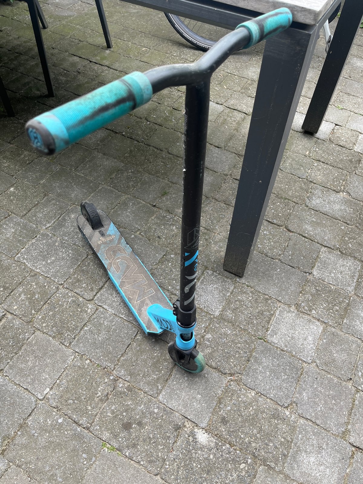 Stuntstep MADD Gear (MGP) - Blauw/Zwart, Ophalen of Verzenden, Gebruikt, Gewone step