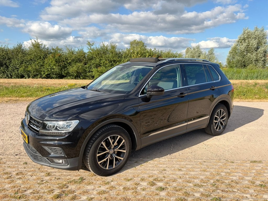 Volkswagen Tiguan 1.5 TSI ACT 150pk DSG 2019 Zwart, Stof, 4 cilinders, Zwart, 75 €/maand