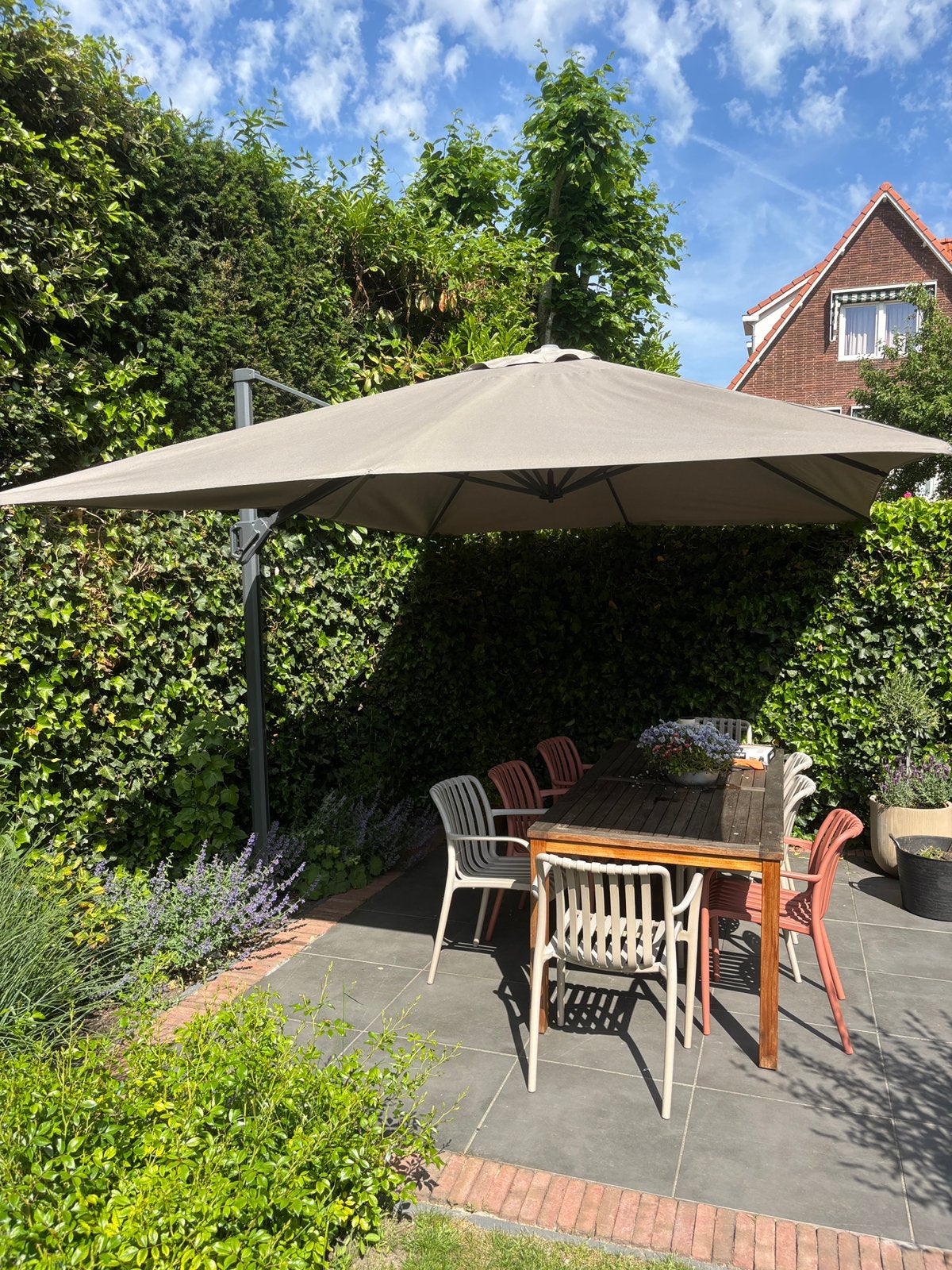 Zweefparasol Platinum Challenger T1, Tuin en Terras, Parasols, Zo goed als nieuw, Zweefparasol, Kantelbaar, Ophalen